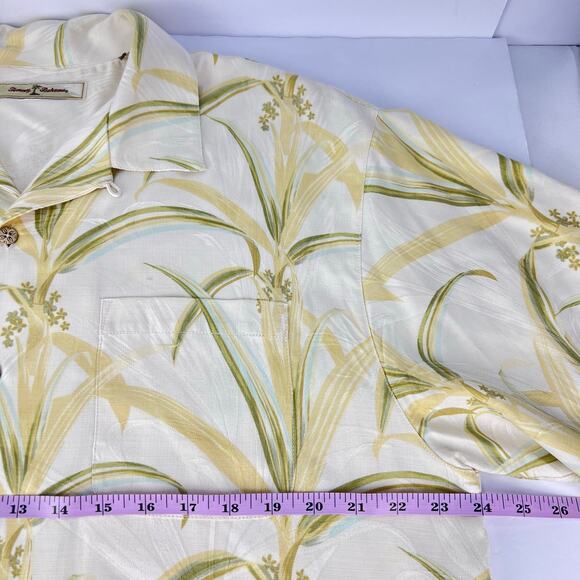 Tommy Bahama L 100% Silk Yellow White Flower Tropical Short Sleeve Men's Shirt - Picture 9 of 9
